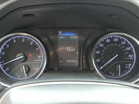 Used 2020 Toyota Camry LE FWD image 10