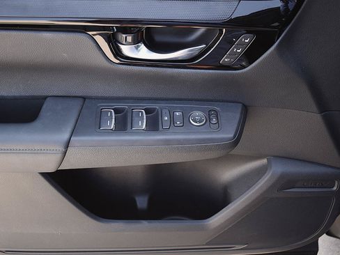 Used 2025 Honda CR-V EX-L image 22