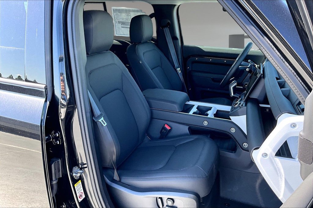 New 2026 Land Rover Defender 110 S AWD/4WD image 11