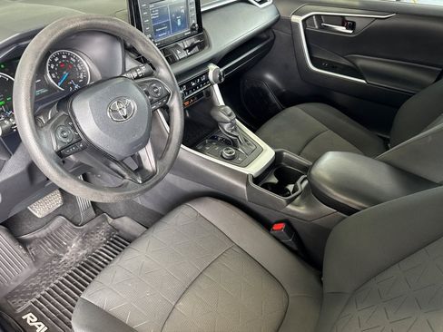Certified 2021 Toyota RAV4 XLE AWD/4WD image 9