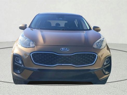 Used 2021 Kia Sportage LX image 2
