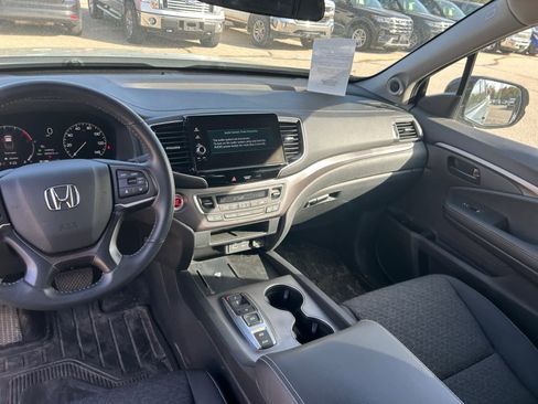 Used 2025 Honda Ridgeline Sport+ image 15