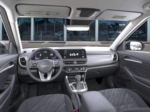 New 2026 Kia Seltos LX image 14