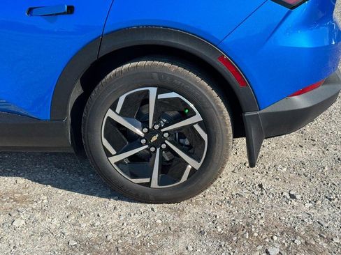 New 2026 Chevrolet Equinox EV LT image 4