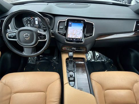 Used 2016 Volvo XC90 T6 Momentum image 21