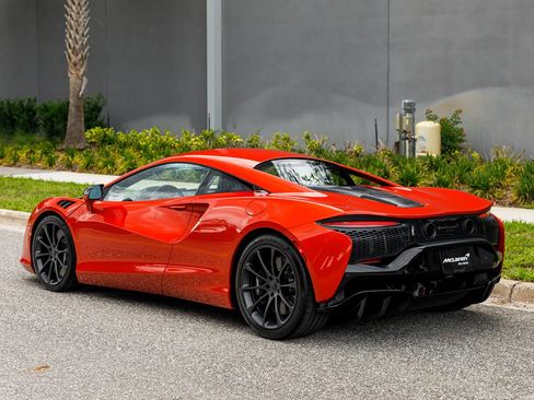 New 2026 McLaren Artura RWD image 22