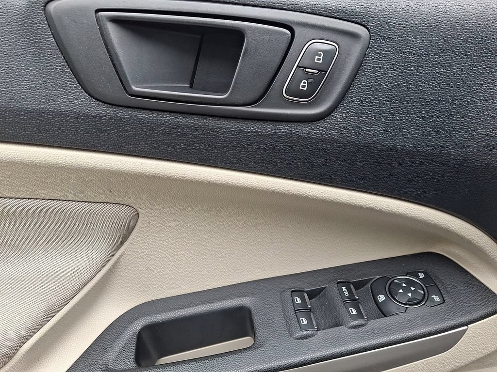 Used 2020 Ford EcoSport S AWD/4WD image 14