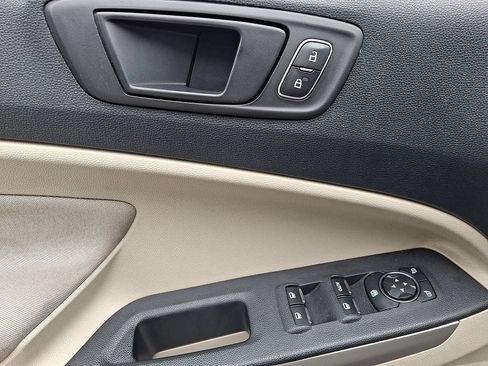 Used 2020 Ford EcoSport S AWD/4WD image 14