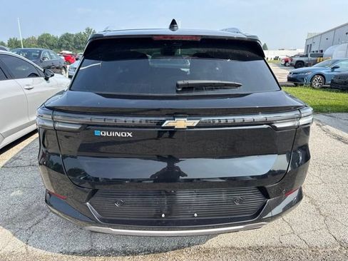 Used 2025 Chevrolet Equinox EV LT w/ Convenience Package II FWD image 4