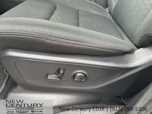 Used 2026 RAM 1500 Big Horn AWD/4WD image 7