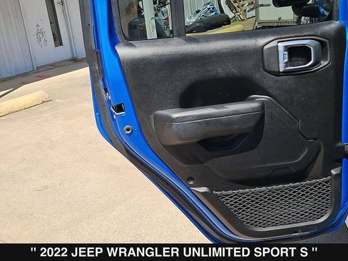 Used 2022 Jeep Wrangler Unlimited Sport AWD/4WD image 18