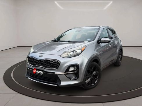 Used 2020 Kia Sportage S FWD image 3