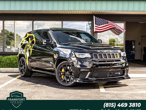 Used 2018 Jeep Grand Cherokee Trackhawk AWD/4WD image 1