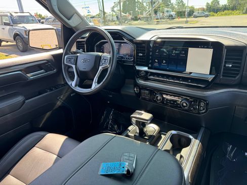 Used 2023 Chevrolet Silverado 1500 RST w/ Convenience Package II AWD/4WD image 20