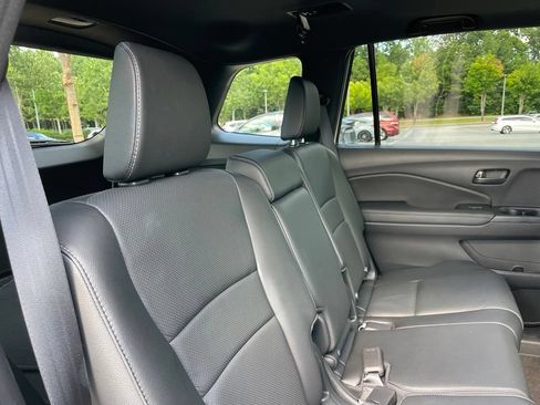Used 2025 Honda Passport EX-L image 36