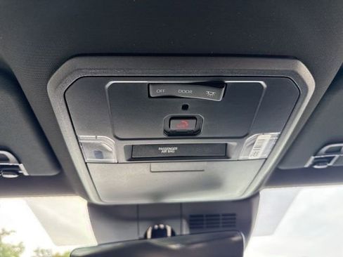 New 2025 Toyota Tacoma SR5 image 18