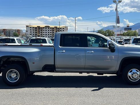Used 2024 Chevrolet Silverado 3500 LTZ w/ LTZ Plus Package AWD/4WD image 4