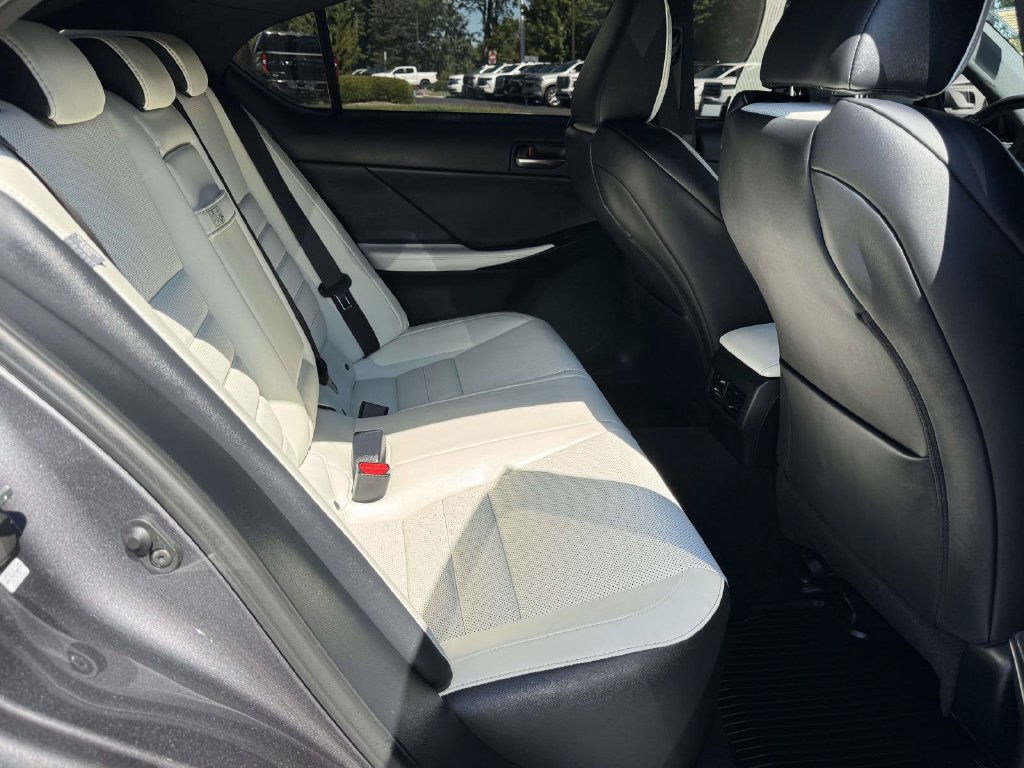 Used 2025 Lexus IS 350 F Sport w/ Navigation Package AWD/4WD image 16