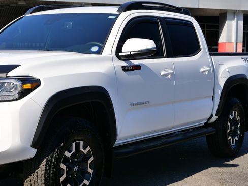 Used 2023 Toyota Tacoma TRD Off-Road image 36