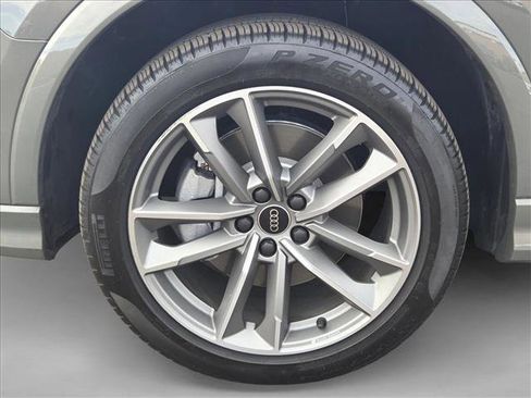 Certified 2025 Audi Q3 2.0T Premium w/ Convenience Package image 22