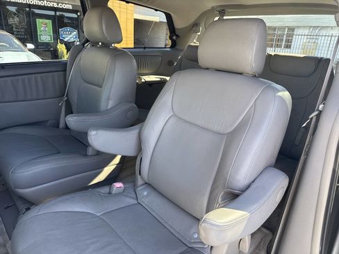 Used 2005 Toyota Sienna image 23