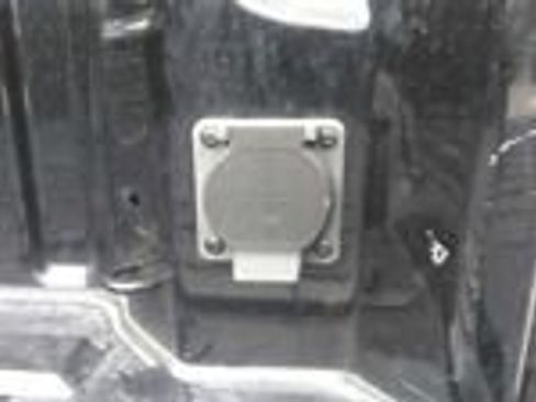 Used 2025 Chevrolet Silverado 1500 LT RWD image 15