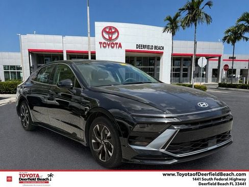Used 2025 Hyundai Sonata SEL FWD image 1