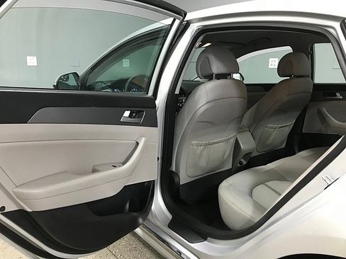 Used 2016 Hyundai Sonata SE FWD image 18