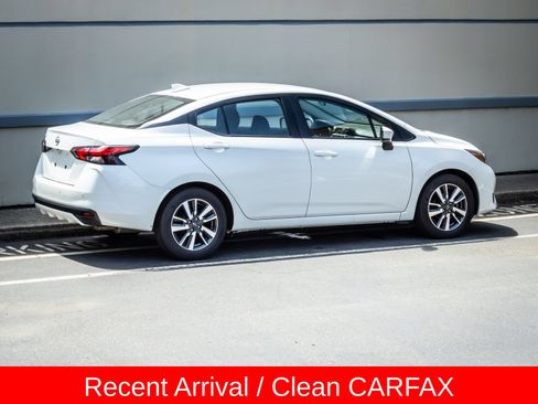 Used 2025 Nissan Versa SV FWD image 8