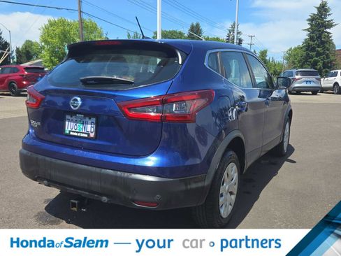 Used 2020 Nissan Rogue Sport S FWD image 4