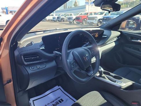 Used 2024 Buick Envista Preferred image 10