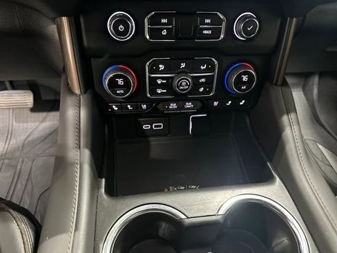 Used 2023 Chevrolet Tahoe High Country w/ Advanced Technology Package image 24