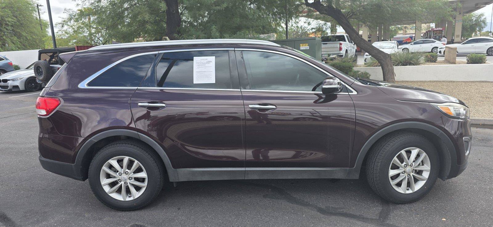 Used 2016 Kia Sorento FWD image 4