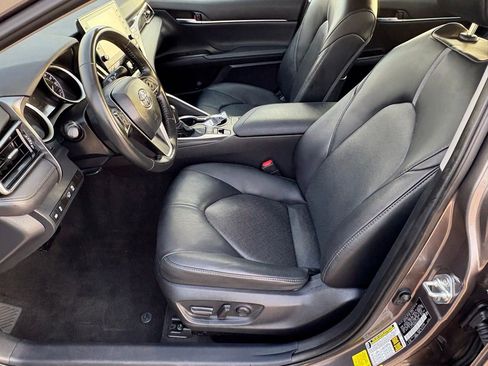 Used 2024 Toyota Camry XLE FWD image 31
