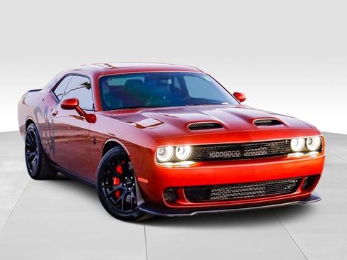 Used 2020 Dodge Challenger SRT Hellcat Redeye image 2