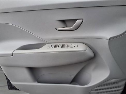 Used 2024 Hyundai Kona SEL image 20