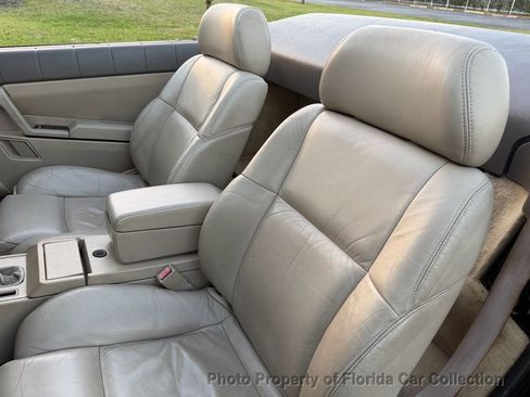 Used 1993 Cadillac Allante image 8