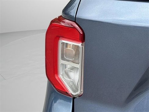 Used 2020 Ford Explorer XLT w/ Equipment Group 202A image 19