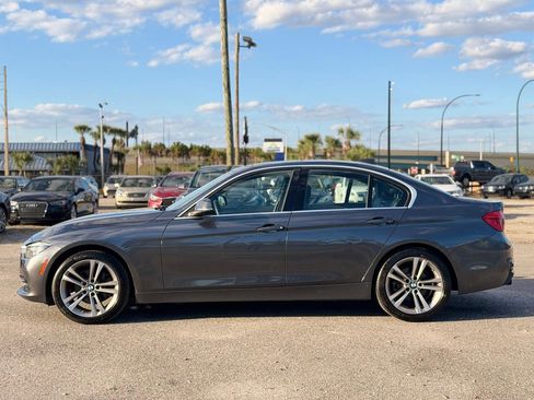 Used 2017 BMW 330i Sedan image 2