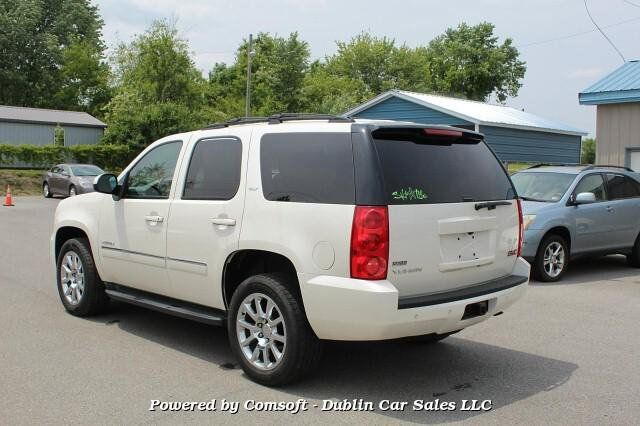 Used 2011 GMC Yukon SLT w/ SLT-2 Equipment Package AWD/4WD image 7