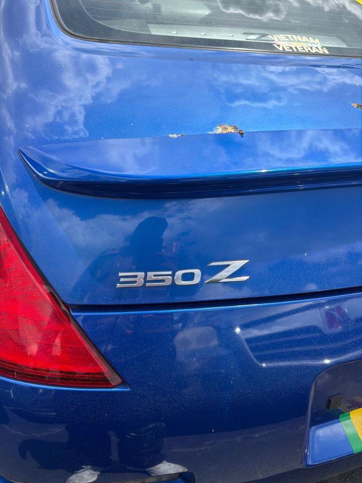 Used 2004 Nissan 350Z Touring w/ Aerodynamics Pkg RWD image 10