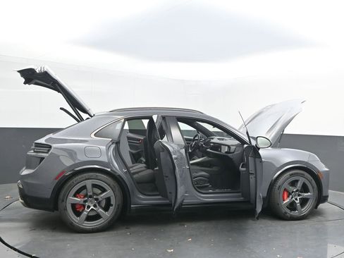 New 2025 Porsche Macan Turbo Electric image 58