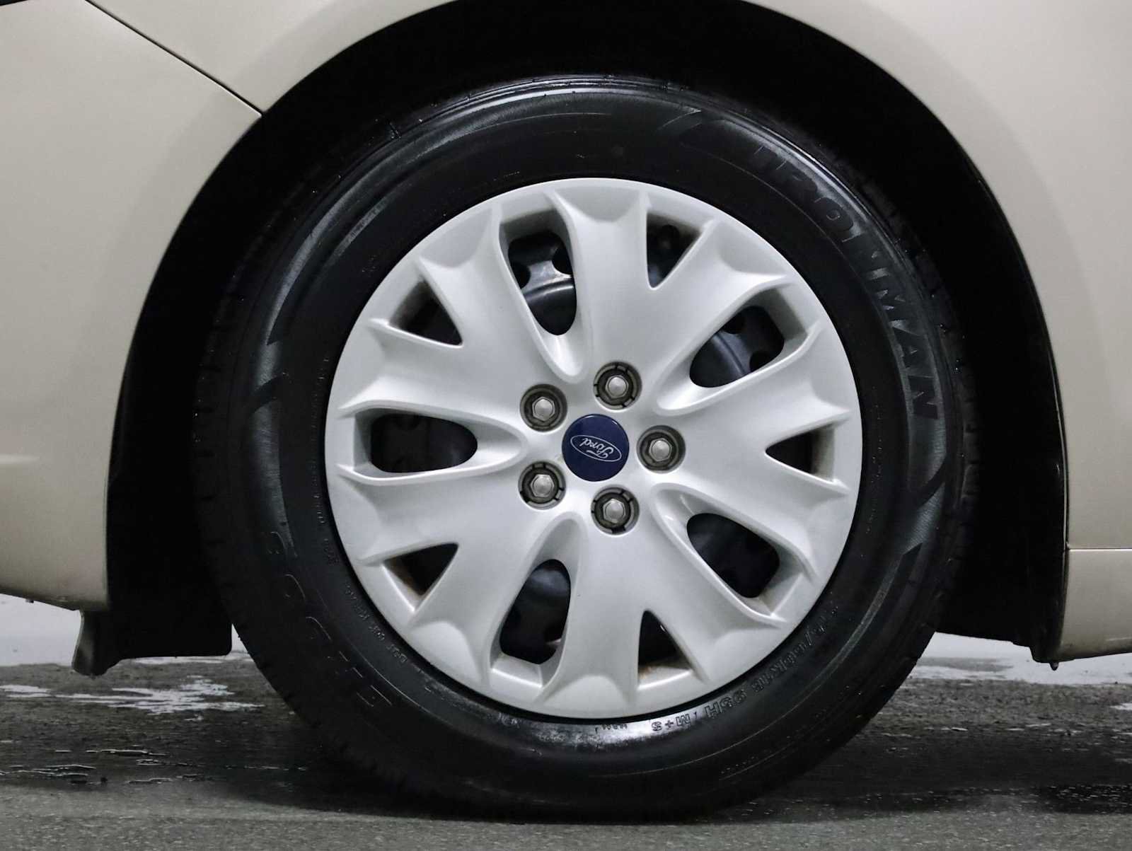 Used 2019 Ford Fusion S FWD image 36