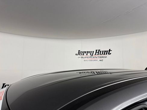 Used 2023 Nissan Rogue S image 13