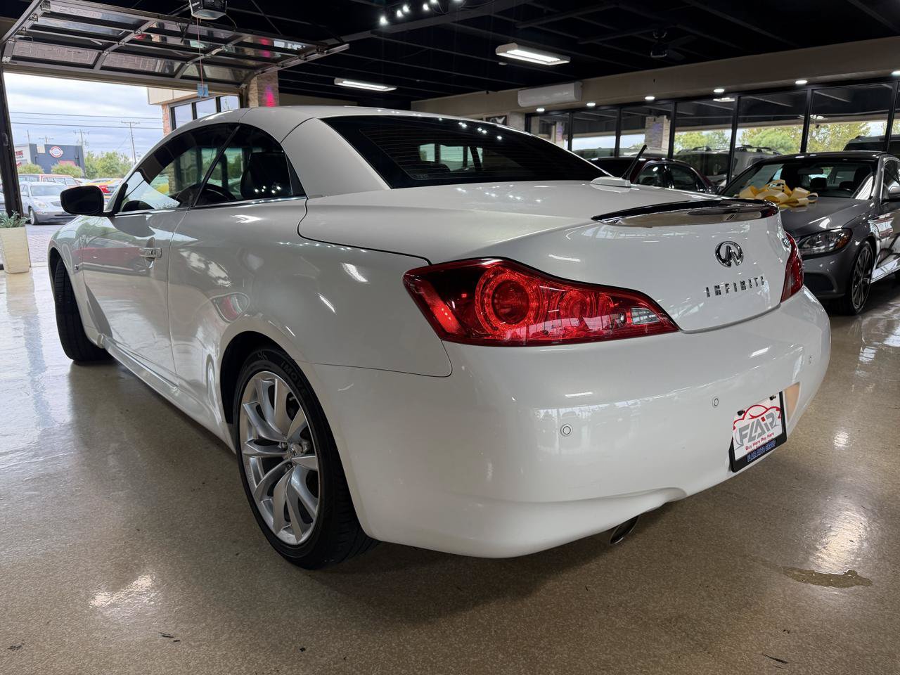 Used 2014 INFINITI Q60 Convertible w/ Premium Package RWD image 5
