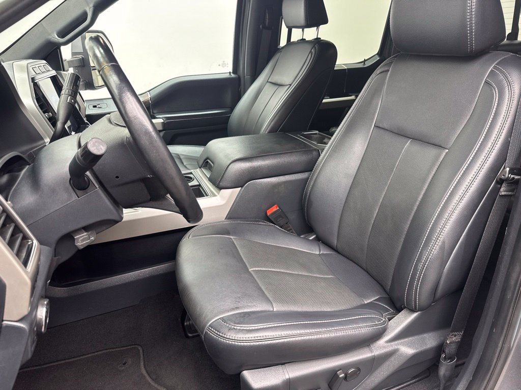 Used 2022 Ford F250 Lariat w/ Lariat Value Package AWD/4WD image 13