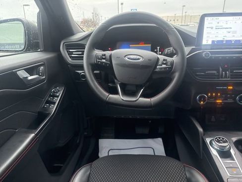 Used 2025 Ford Escape ST-Line image 13