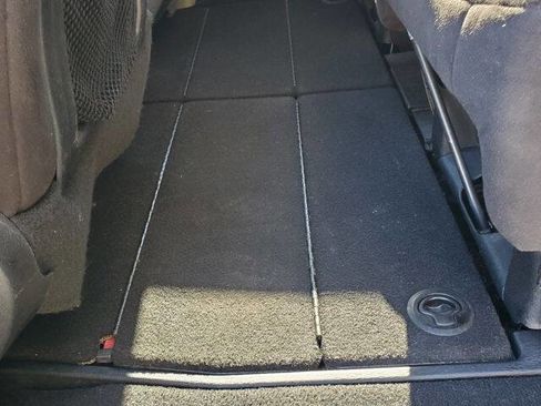 Used 2011 Chrysler Town & Country Touring FWD image 35