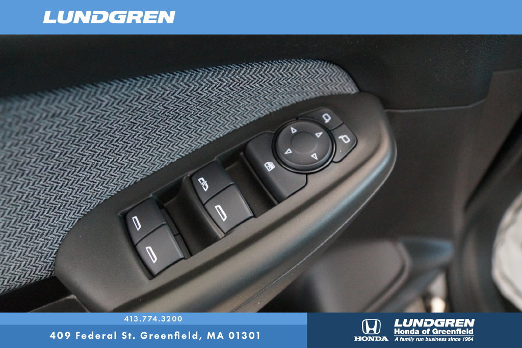 Used 2025 Chevrolet TrailBlazer LT AWD/4WD image 15