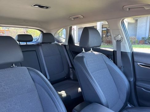 Used 2025 Kia Seltos S FWD image 10